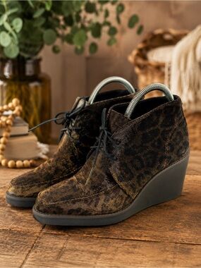 Donald J. Pliner Dakota Wedge Ankle Boots Shimmer Lace Up Brown Women Sz 9